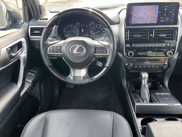 Used 2023 Lexus GX 460 Premium w/ Premium Package AWD/4WD image 12