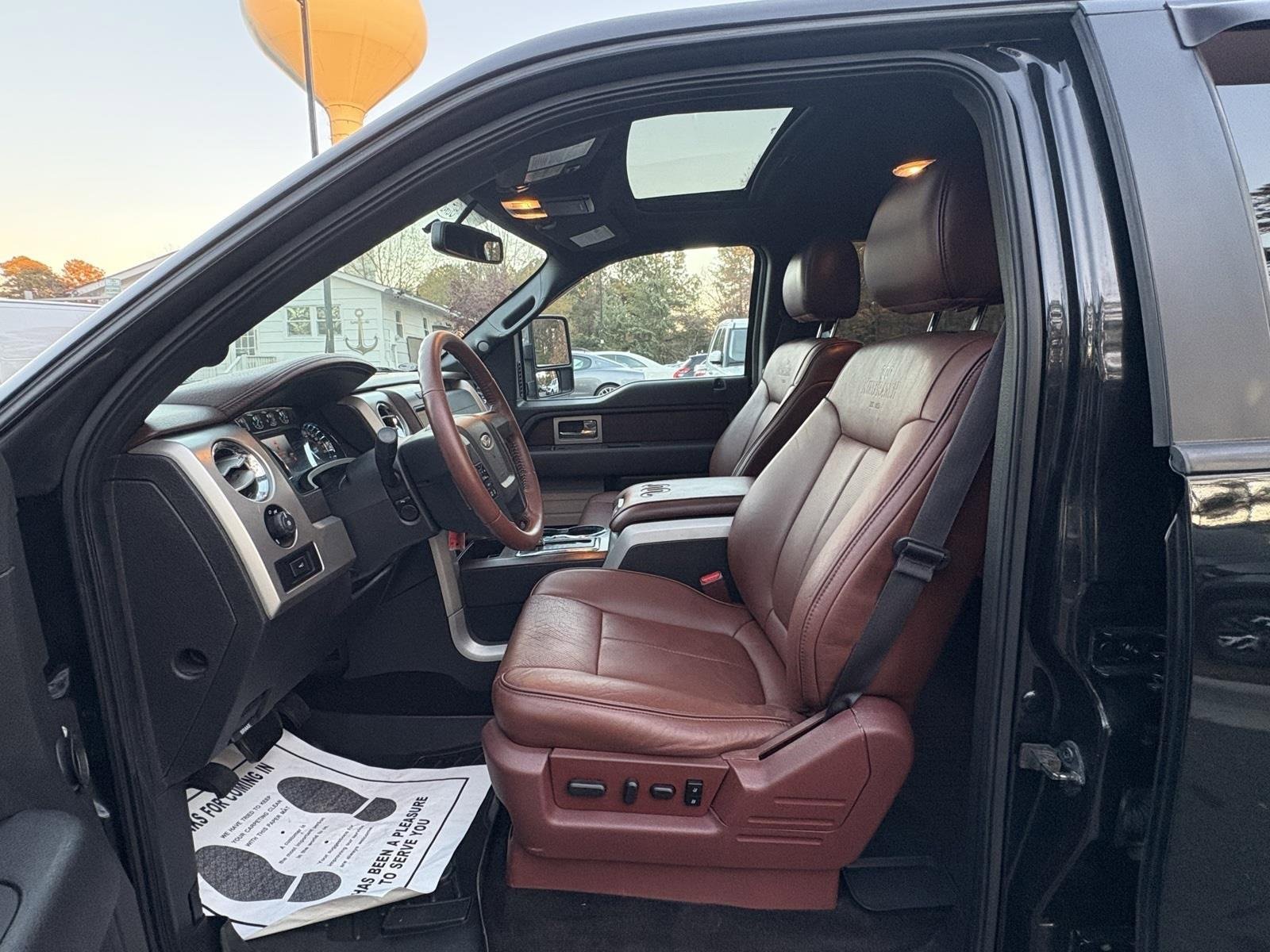 Used 2014 Ford F150 King Ranch w/ King Ranch Luxury Package image 22