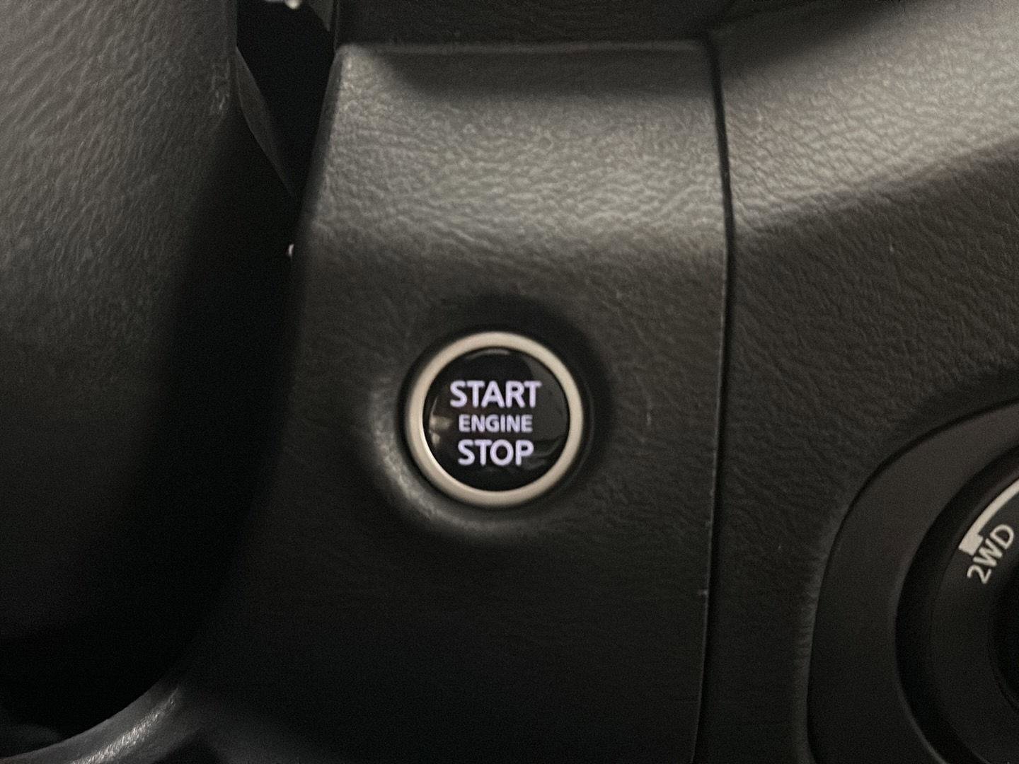 Used 2024 Nissan Frontier PRO-4X w/ Pro Premium Package image 12