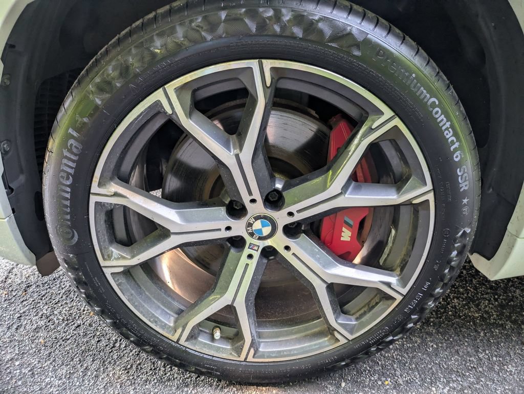 Certified 2025 BMW X5 M60i AWD/4WD image 27