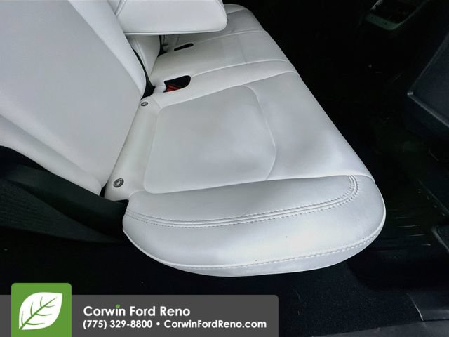 Used 2023 Tesla Model Y Long Range AWD/4WD image 31