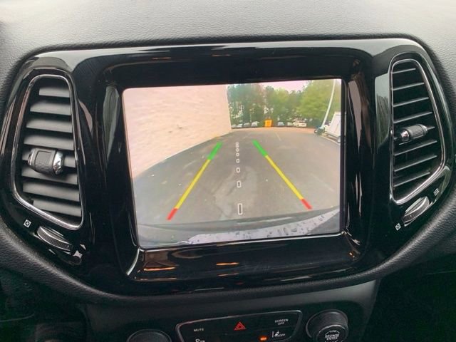 Used 2021 Jeep Compass Limited image 37