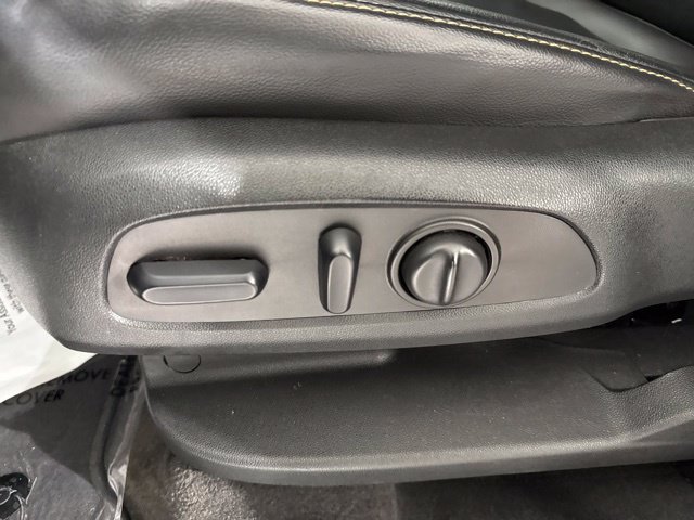 Used 2020 Chevrolet Traverse LT FWD image 19