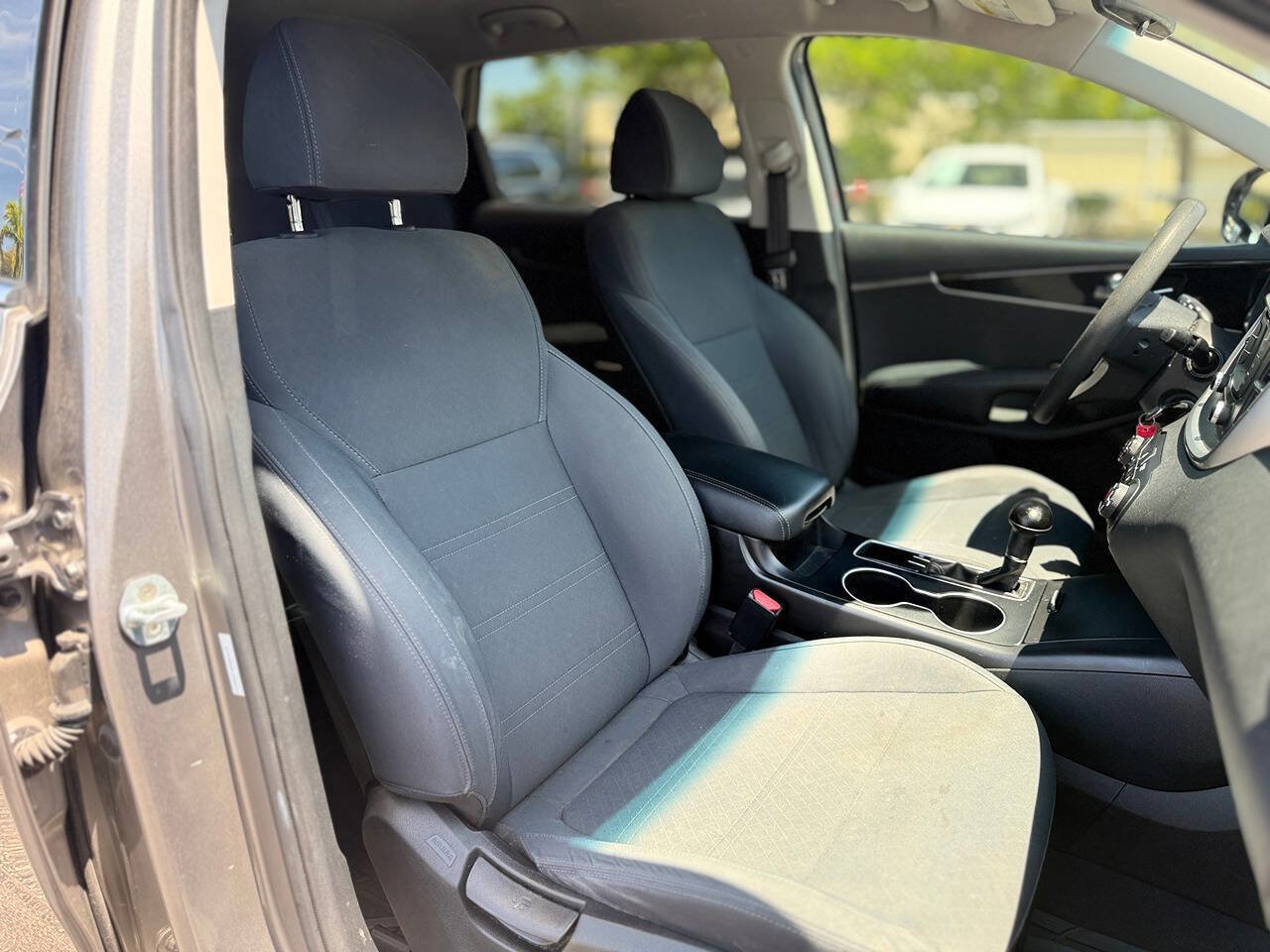 Used 2018 Kia Sorento L FWD image 24