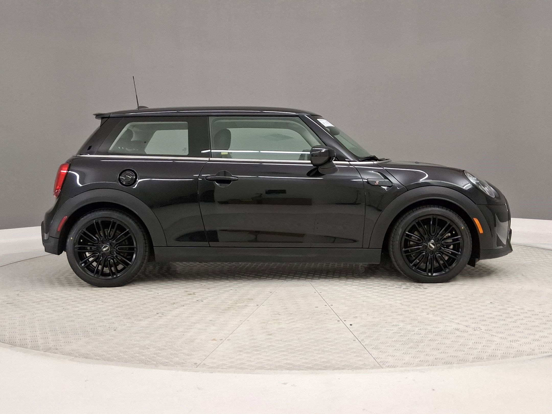 Certified 2024 MINI Cooper S image 6