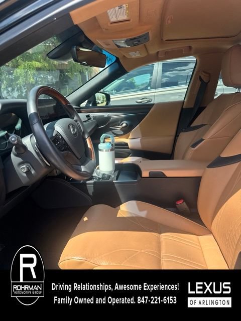 Used 2025 Lexus ES 300h w/ Accessory Package (Z1) FWD image 9