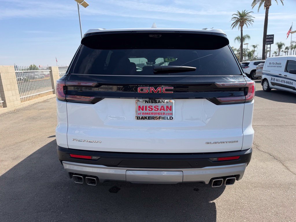 Used 2026 GMC Acadia Elevation w/ Elevation Premium Package FWD image 5
