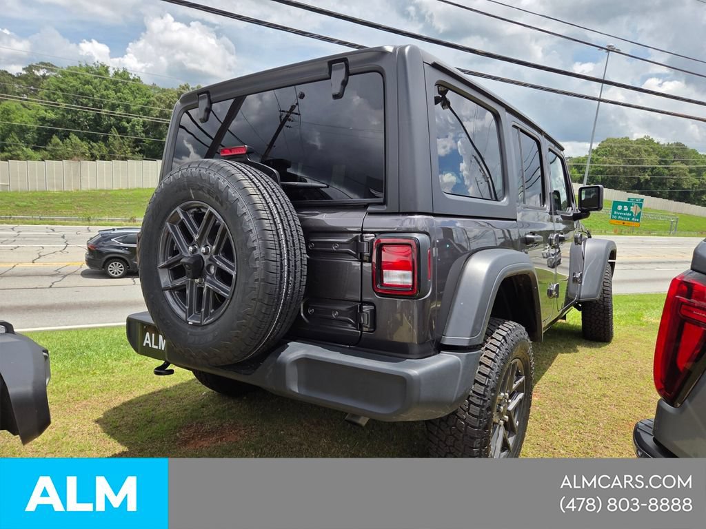 Used 2025 Jeep Wrangler Unlimited Sport AWD/4WD image 12