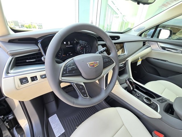 New 2025 Cadillac XT5 Premium Luxury w/ Technology Package image 12