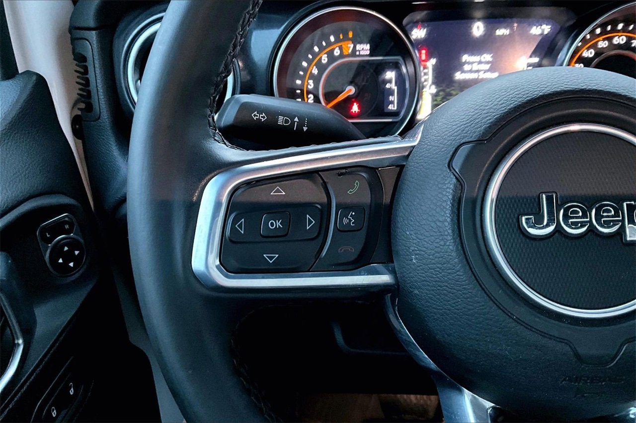Certified 2022 Jeep Wrangler Unlimited Sahara image 27