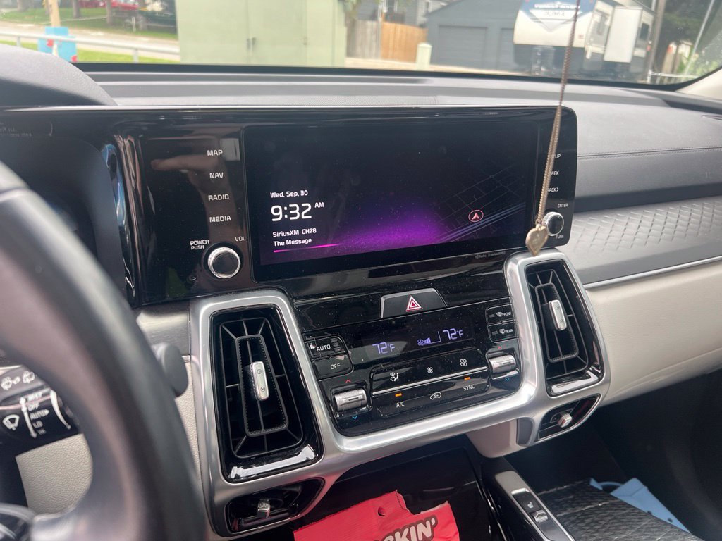 Certified 2023 Kia Sorento SX AWD/4WD image 8