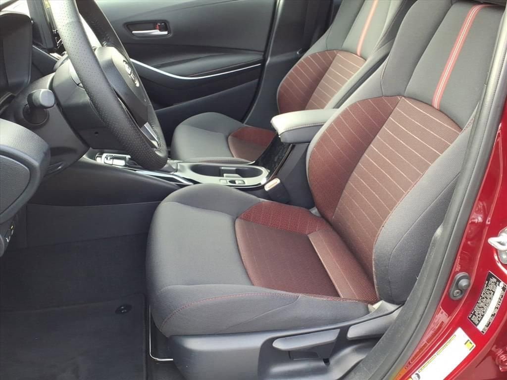 Used 2025 Toyota Corolla SE FWD image 17