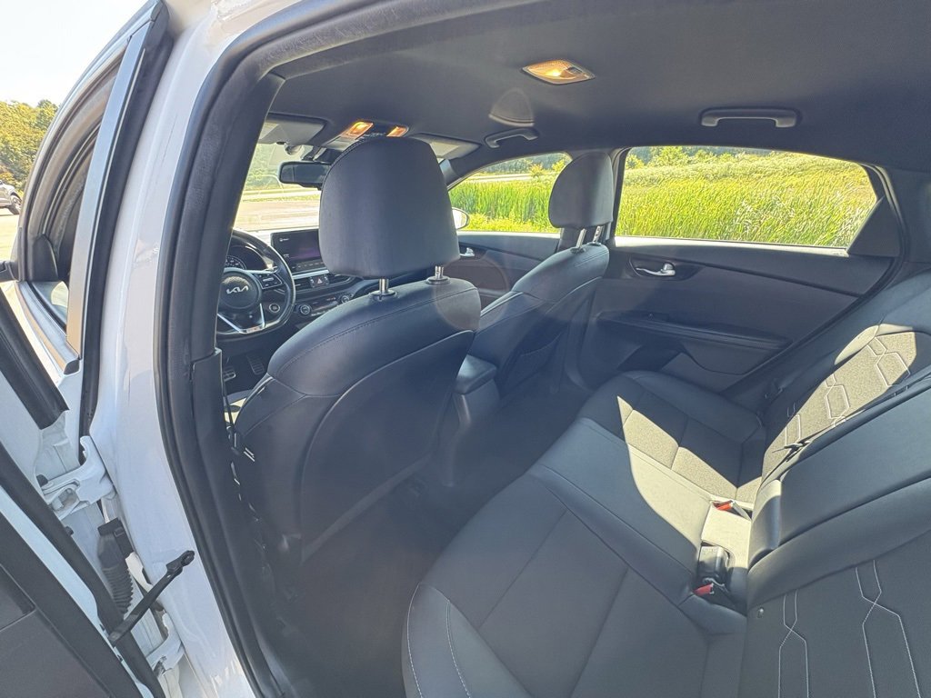 Used 2022 Kia Forte GT-Line image 25