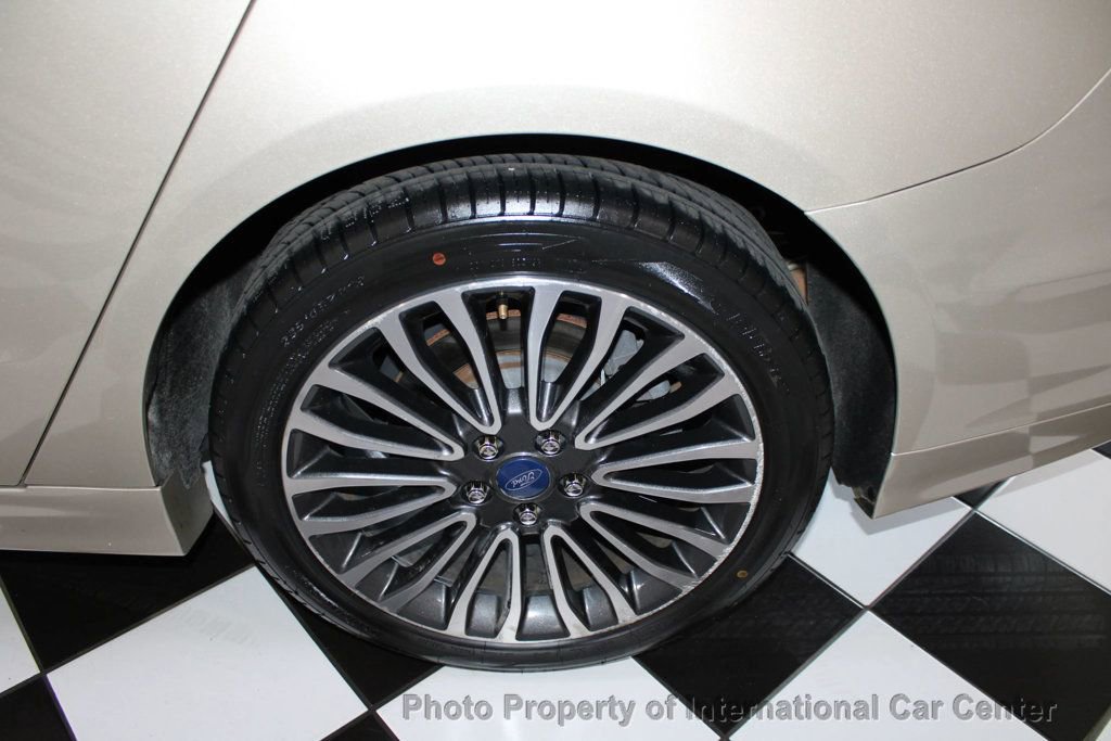 Used 2017 Ford Fusion SE image 35