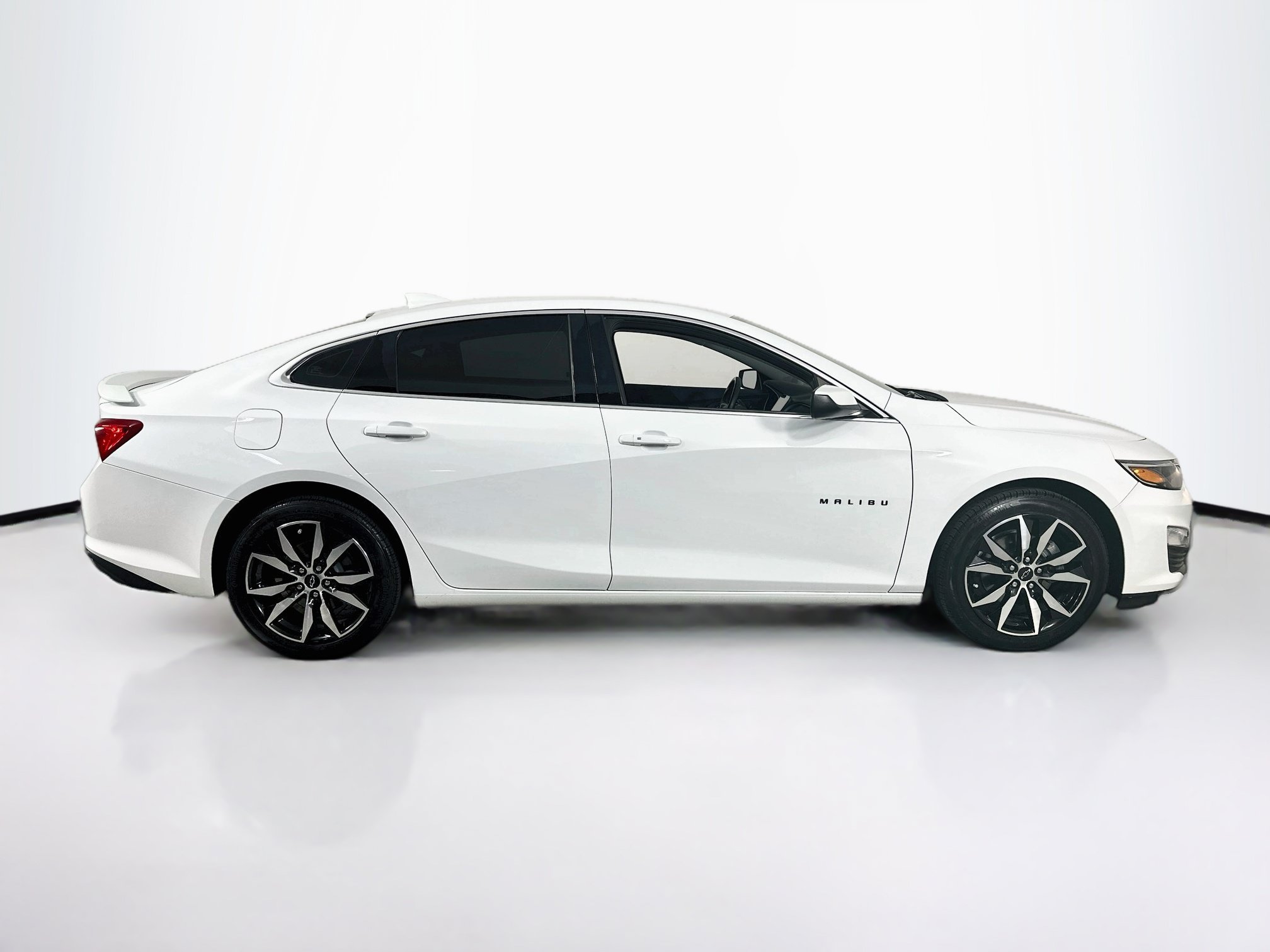 Used 2022 Chevrolet Malibu RS w/ LPO, Convenience Package 1 FWD image 4