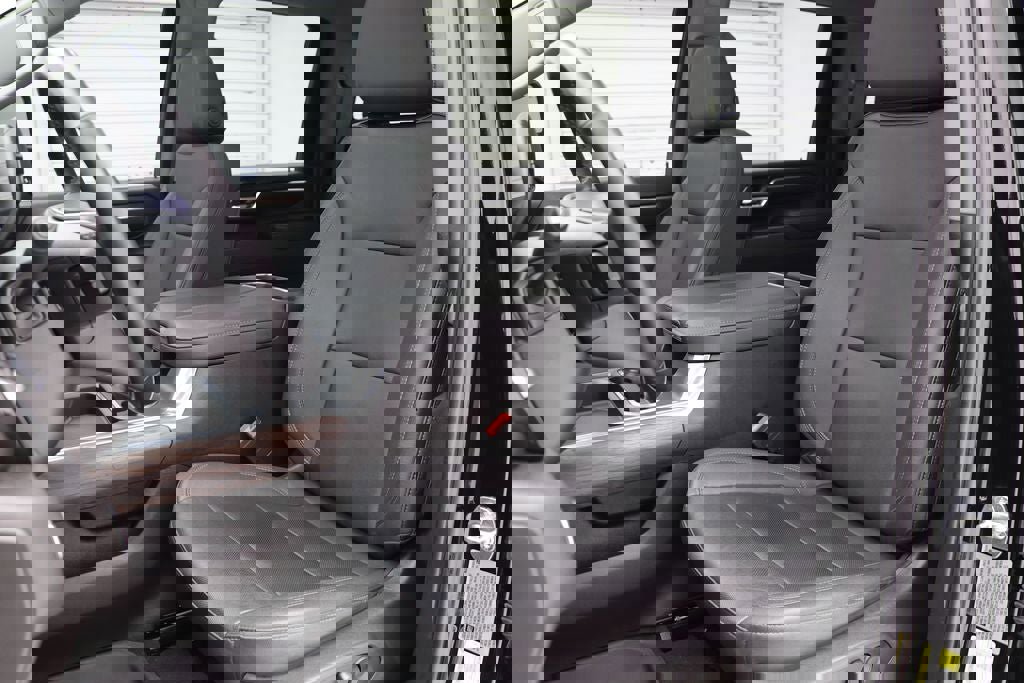 Used 2024 GMC Sierra 2500 SLT w/ SLT Premium Package image 21