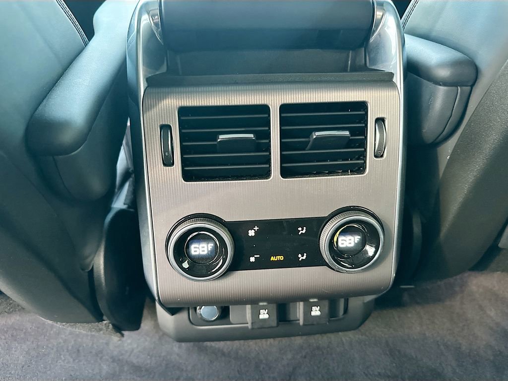 Used 2020 Land Rover Range Rover Sport HSE image 31