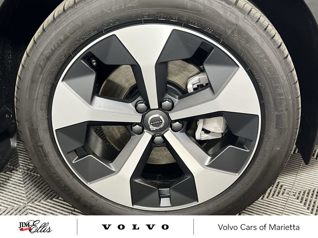 New 2026 Volvo XC40 B5 Core w/ Climate Package image 16