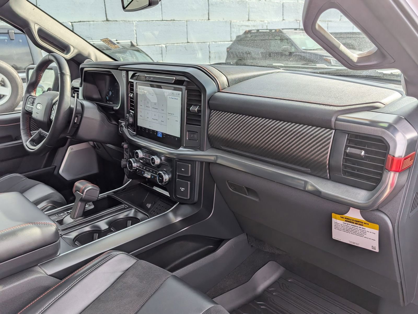 Used 2025 Ford F150 Raptor image 27