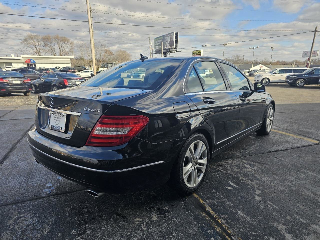 Used 2012 Mercedes-Benz C 300 4MATIC Sedan image 5