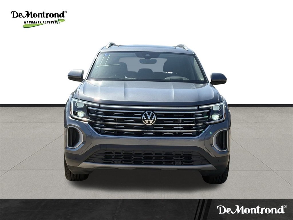 Used 2024 Volkswagen Atlas SEL image 2