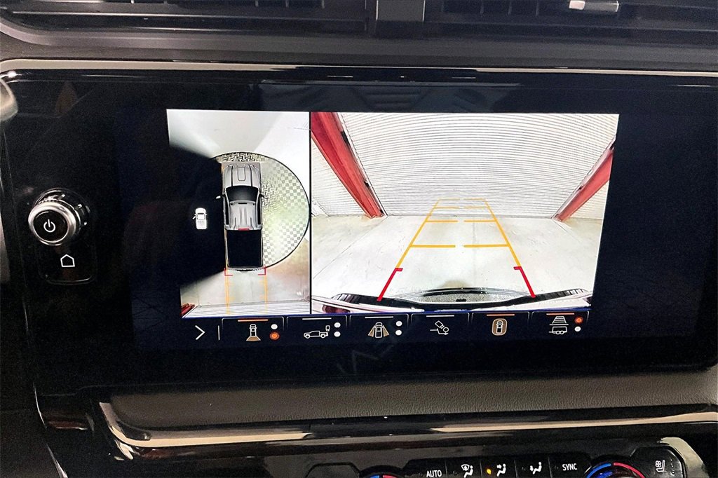 Used 2024 GMC Sierra 2500 AT4 w/ AT4 Premium Plus Package image 17