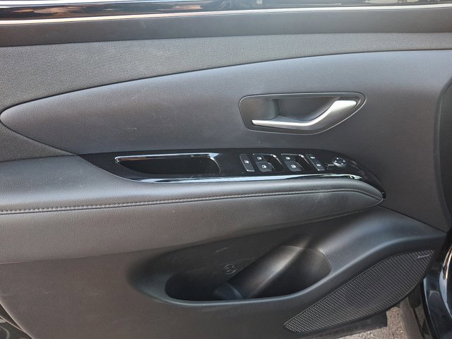 Used 2023 Hyundai Tucson Limited image 12