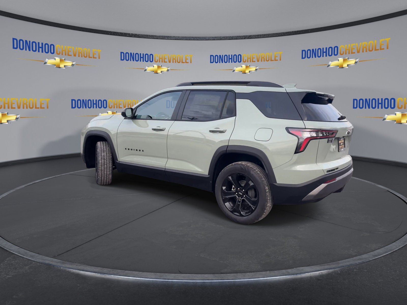 New 2026 Chevrolet Equinox LT w/ Midnight Edition image 9