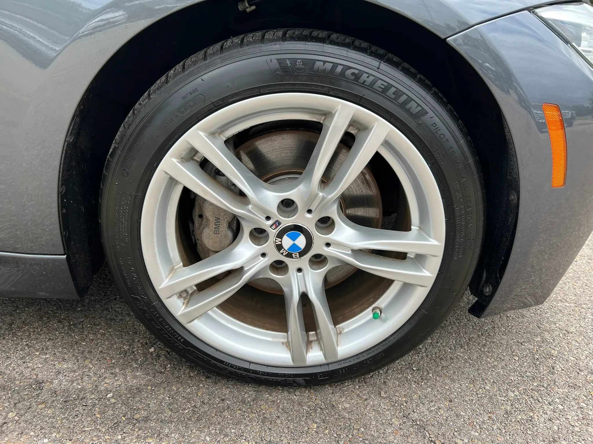 Used 2016 BMW 340i xDrive Sedan AWD/4WD image 10