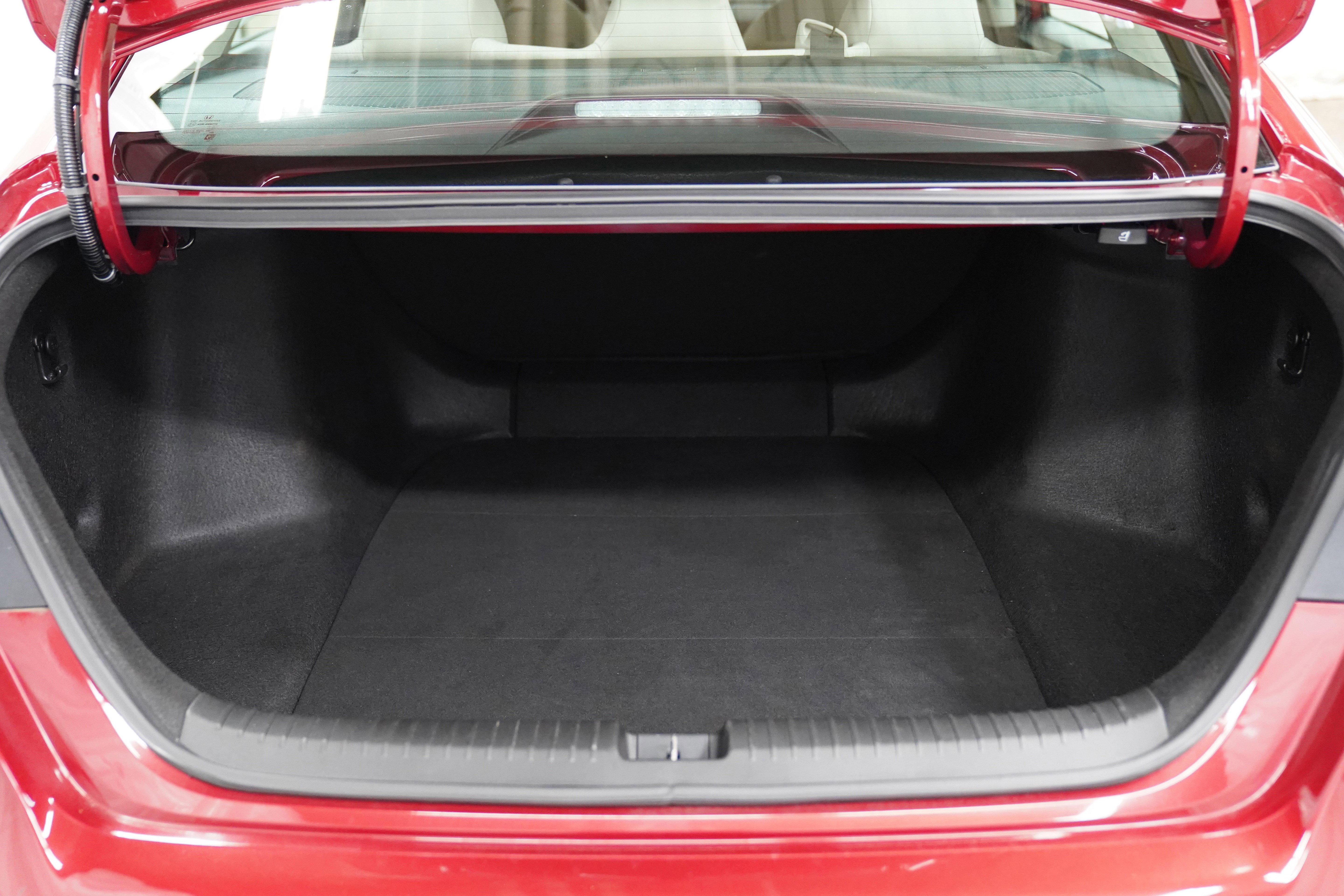 Used 2023 Honda Accord LX image 7