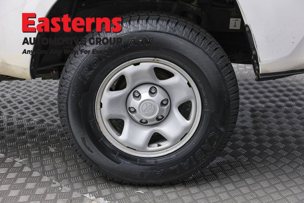 Used 2023 Toyota Tacoma SR RWD image 8