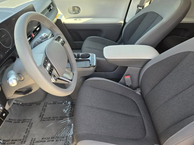 Certified 2025 Hyundai Ioniq 5 SE RWD image 12