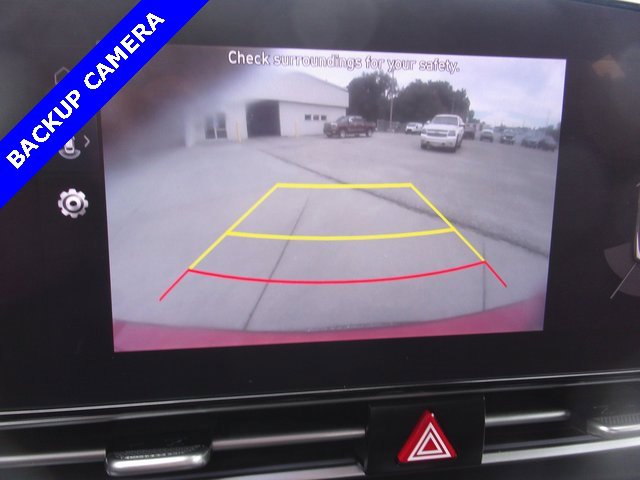 Used 2023 Hyundai Elantra Limited image 5