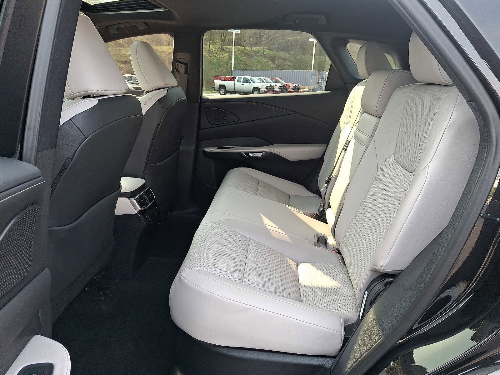 Used 2024 Lexus RX 350 Premium w/ Convenience Package AWD/4WD image 10