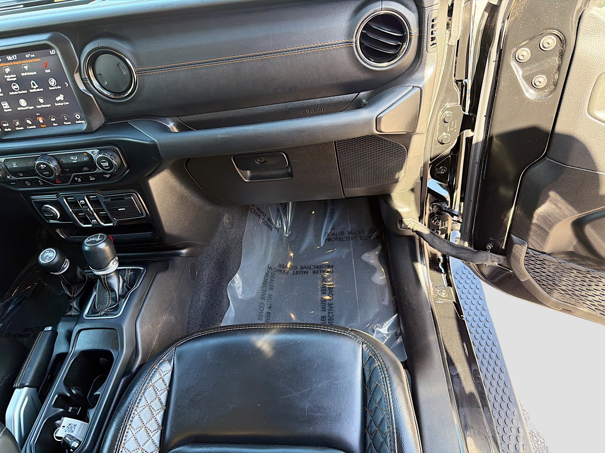 Used 2022 Jeep Wrangler Unlimited Sahara image 16