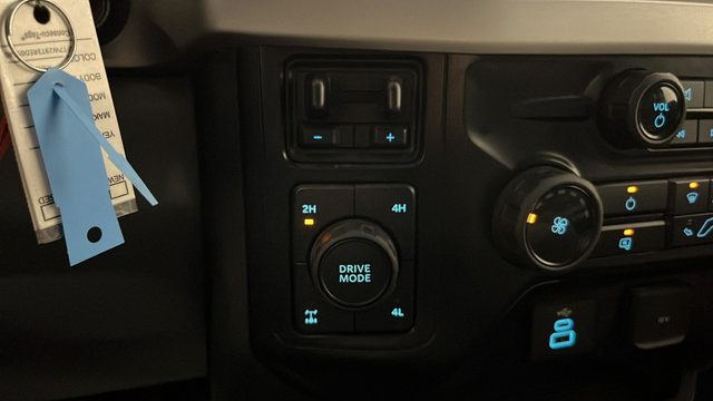 Used 2024 Ford F250 XLT AWD/4WD image 27