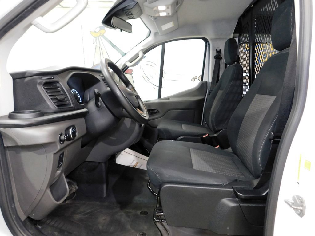 Used 2024 Ford Transit 250 Low Roof AWD w/ Exterior Upgrade Package image 30