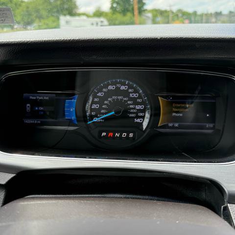 Used 2015 Ford Taurus SEL w/ Equipment Group 201A FWD image 10