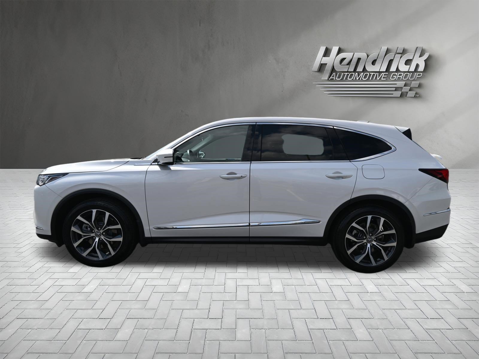 Used 2023 Acura MDX FWD w/ Technology Package image 8