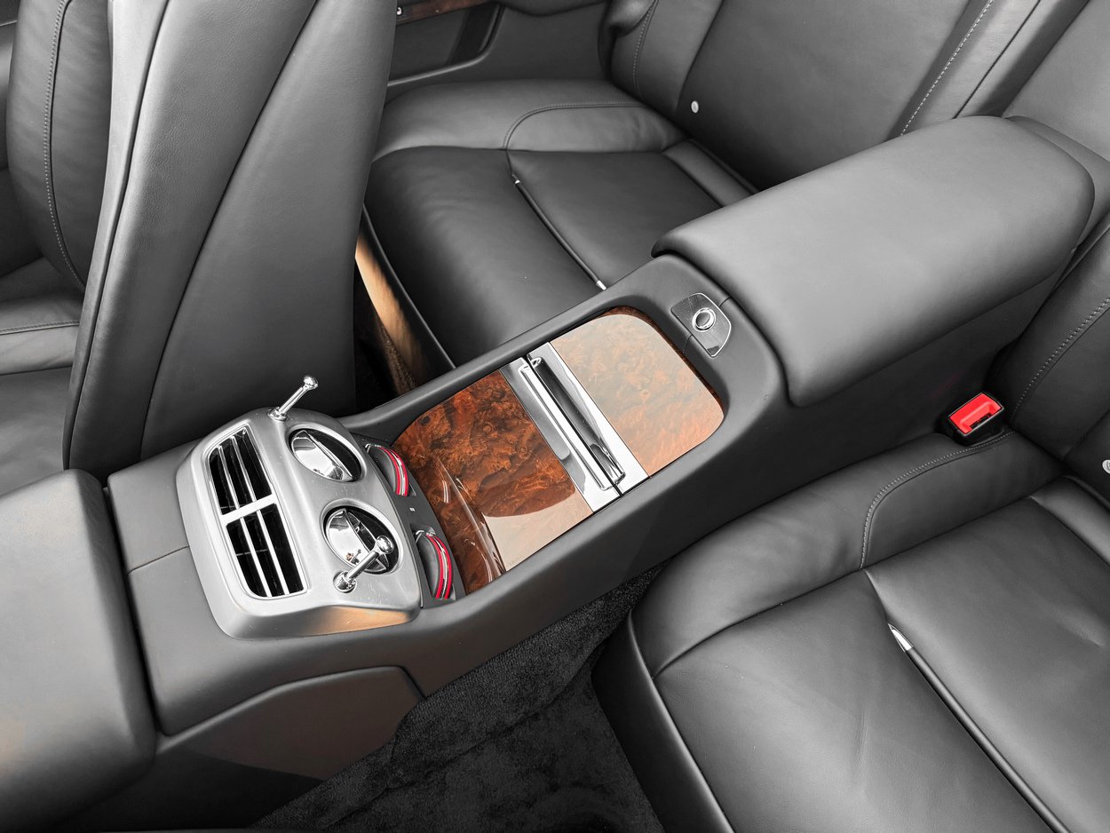 Used 2016 Rolls-Royce Dawn RWD image 27