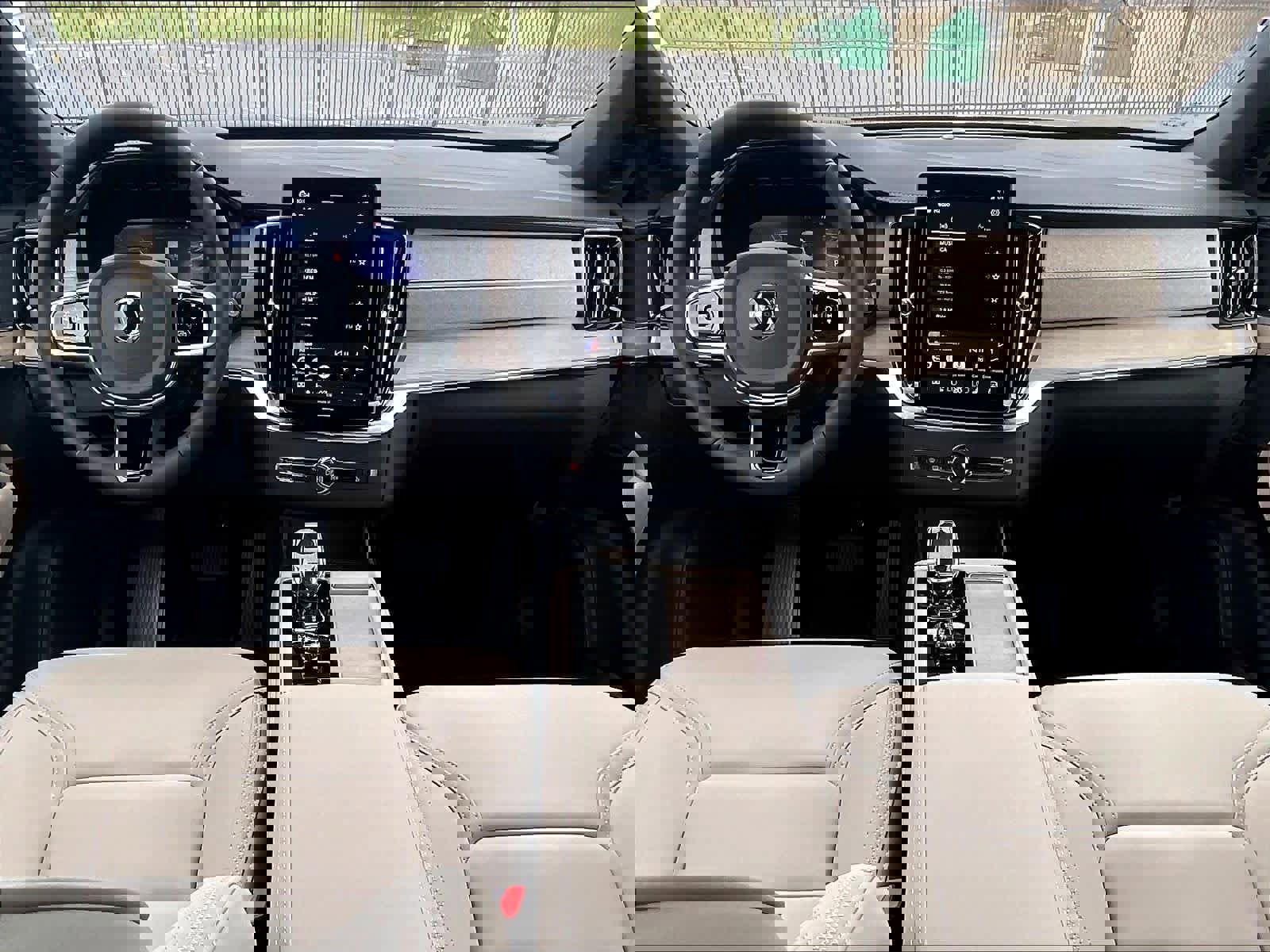 New 2026 Volvo XC90 B5 Core AWD/4WD image 7