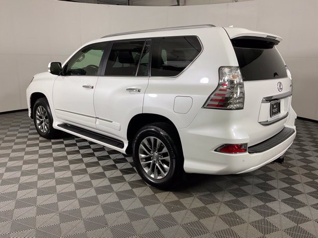 Used 2015 Lexus GX 460 Luxury w/ Preferred Accessory Package AWD/4WD image 4