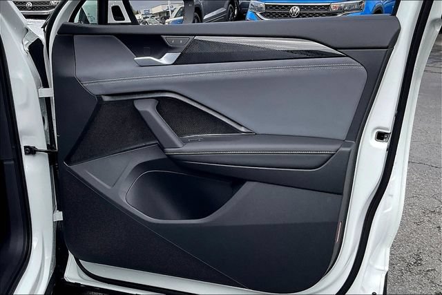 New 2025 Volkswagen Tiguan SE AWD/4WD image 27