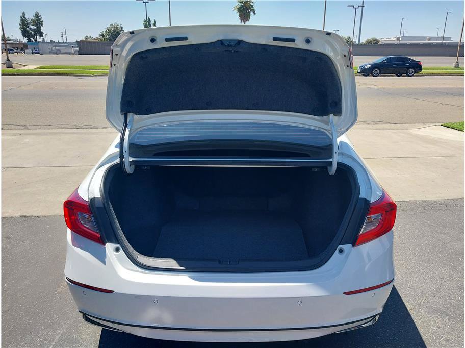 Used 2018 Honda Accord Touring image 7