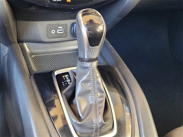 Used 2022 Nissan Rogue Sport SV image 23