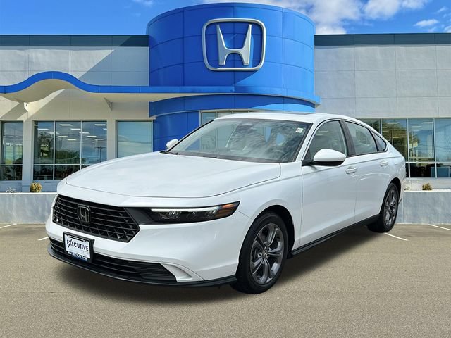 Used 2024 Honda Accord EX image 3