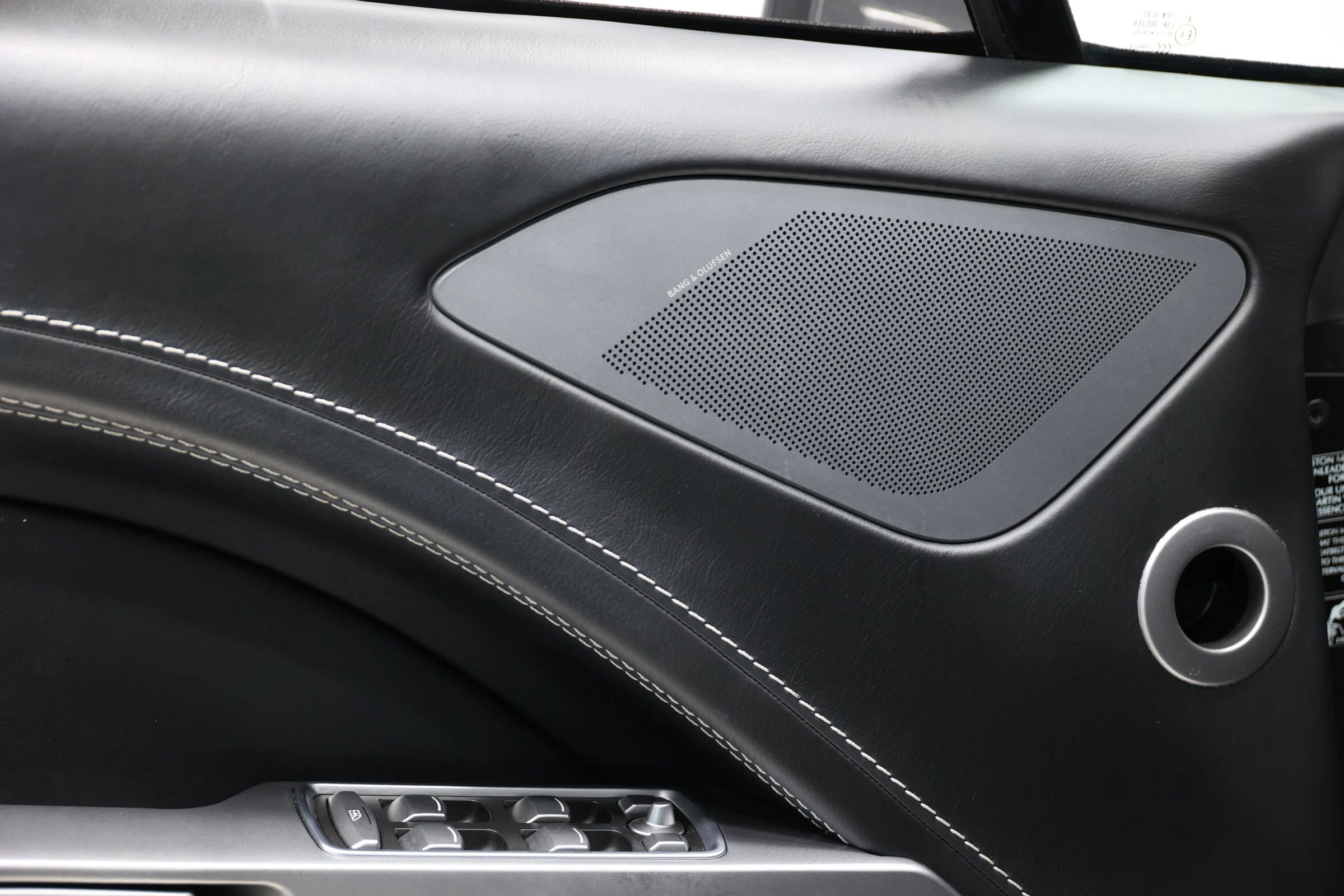 Used 2015 Aston Martin Rapide S image 10