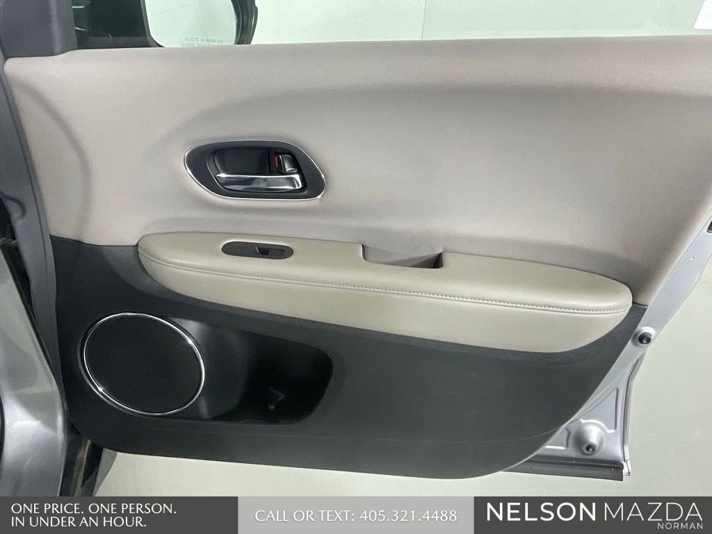 Used 2017 Honda HR-V EX image 21