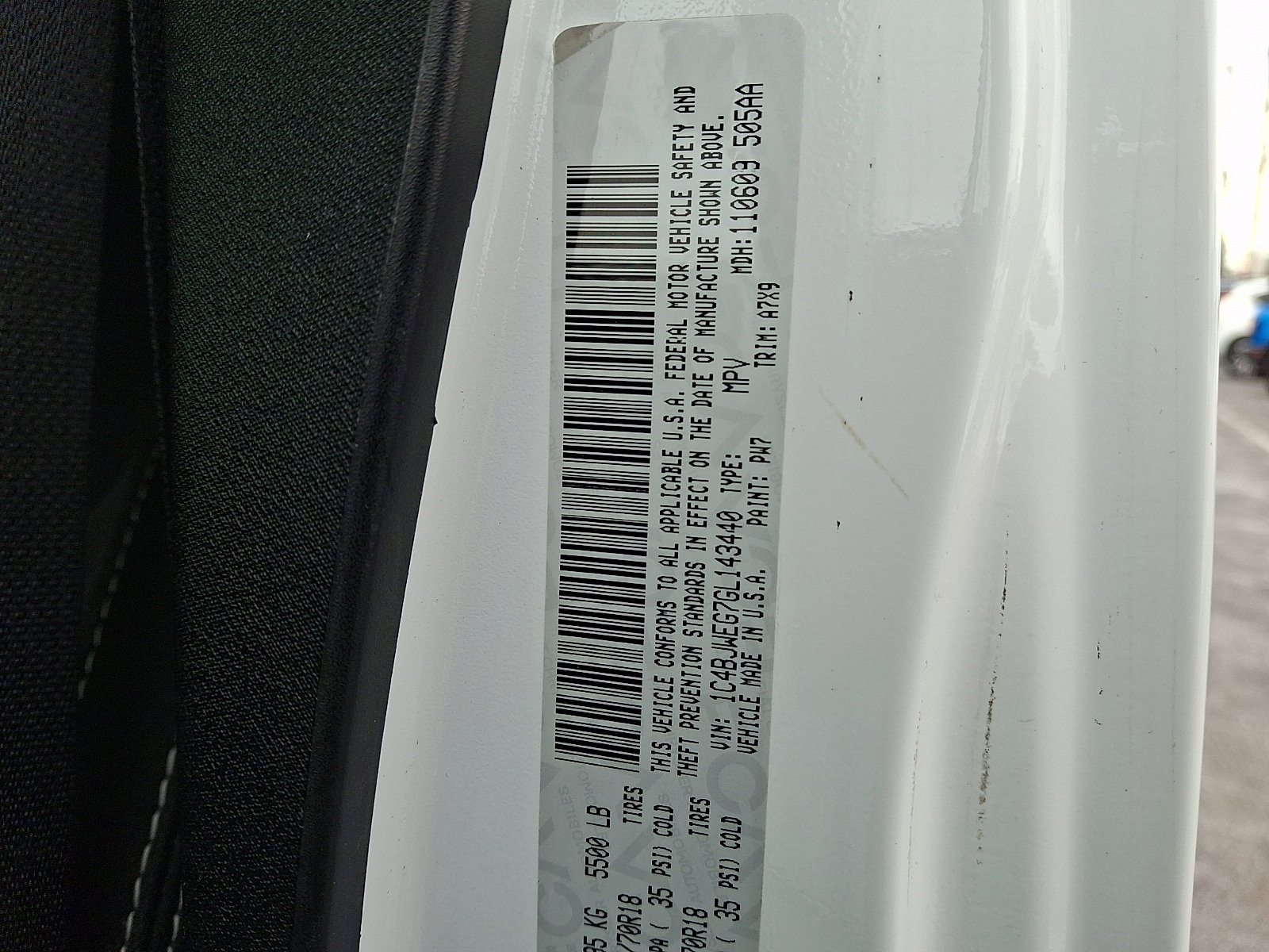 Used 2016 Jeep Wrangler Unlimited Sahara w/ Dual Top Group image 17