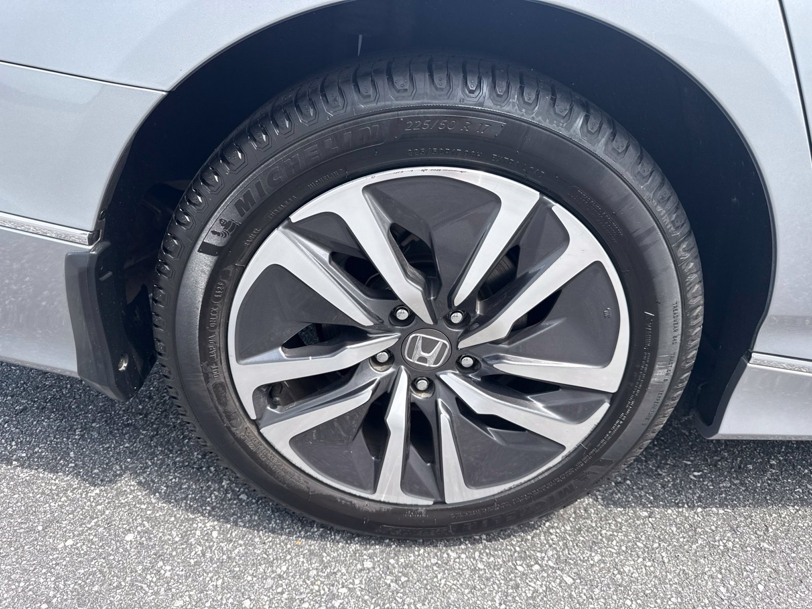 Used 2020 Honda Accord EX-L image 9